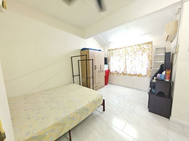 Rumah Teres 2 Tingkat untuk Dijual di Taman Johor Jaya (Johor Bahru) - Darren Ho - Bedroom - PropertyGuru.com.my