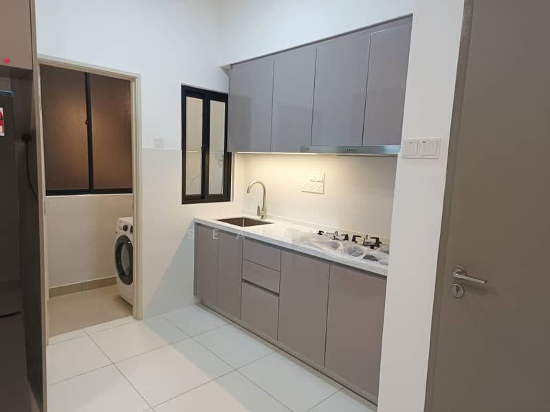 Kediaman Servis untuk Dijual di The Tropika - Sean Ng - Kitchen - PropertyGuru.com.my