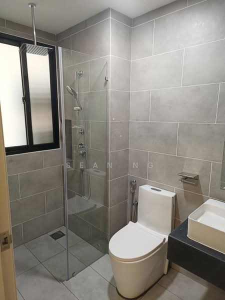 Kediaman Servis untuk Dijual di The Tropika - Sean Ng - Bathroom - PropertyGuru.com.my