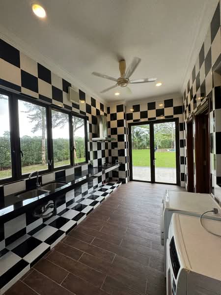 Bungalow House for Rent in Leisure Farm (Gelang Patah) - Werner Kee - Kitchen - PropertyGuru.com.my