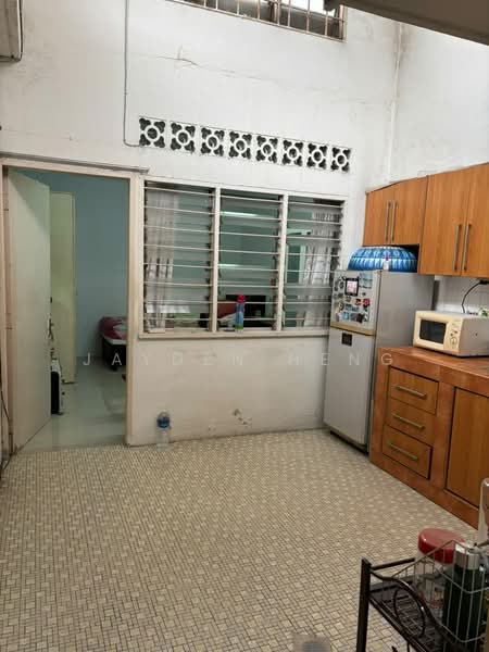 Rumah Teres 1 Tingkat untuk Dijual di Seksyen 17 (Petaling Jaya) - Jayden Heng - Kitchen - PropertyGuru.com.my