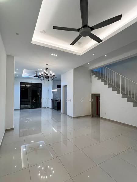 Rumah Teres 2 Tingkat untuk Disewa di Puncak Alam (Selangor) - Kings Soe - Living Room - PropertyGuru.com.my
