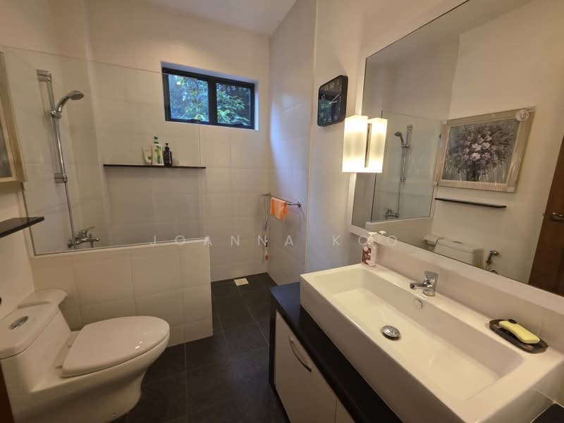 Rumah Banglo untuk Dijual di Leisure Farm (Gelang Patah) - Joanna Koo - Bathroom - PropertyGuru.com.my
