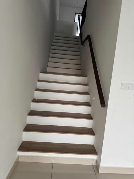 3-storey Terraced House for Sale in Taman Melawati (Ulu Kelang) - Teck Wee - Stairs - PropertyGuru.com.my