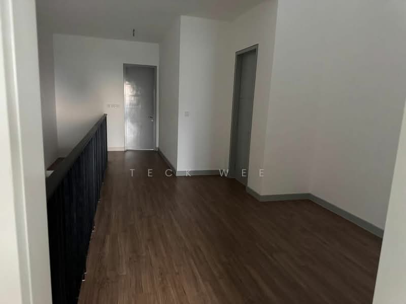3-storey Terraced House for Sale in Taman Melawati (Ulu Kelang) - Teck Wee - Hallway - PropertyGuru.com.my