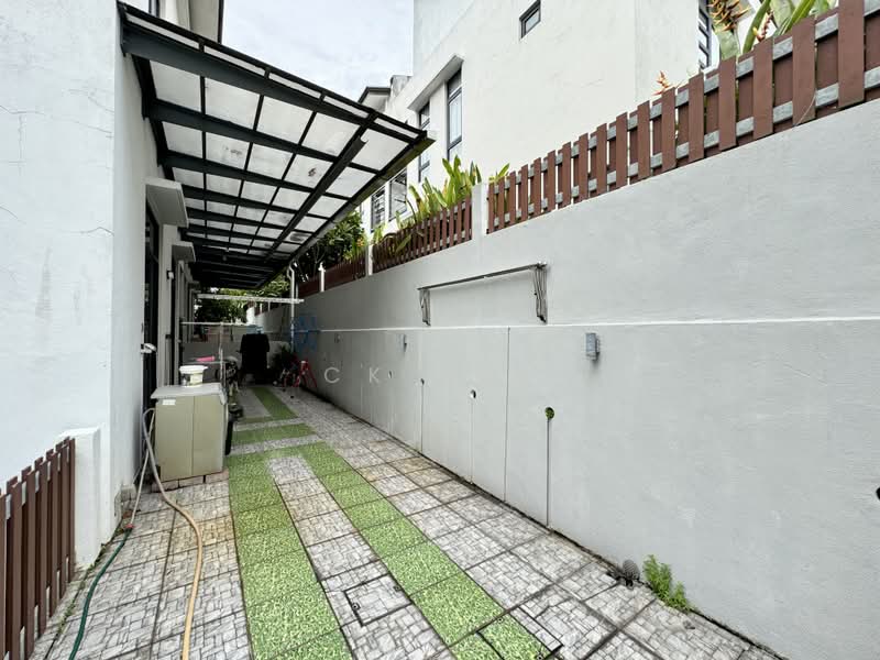 Rumah Berkembar untuk Dijual di Taman Equine (Seri Kembangan) - CK Yee - PropertyGuru.com.my