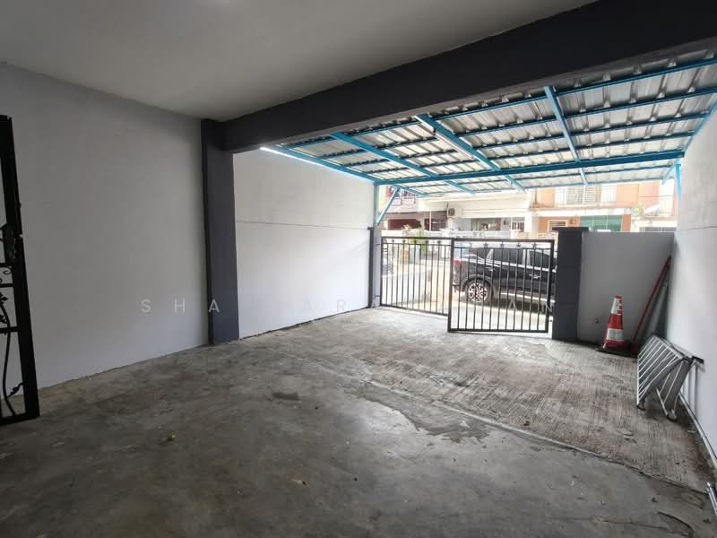Residential Land for Rent in Pasir Gudang (Johor) - Sha Saravanan - Car Park - PropertyGuru.com.my