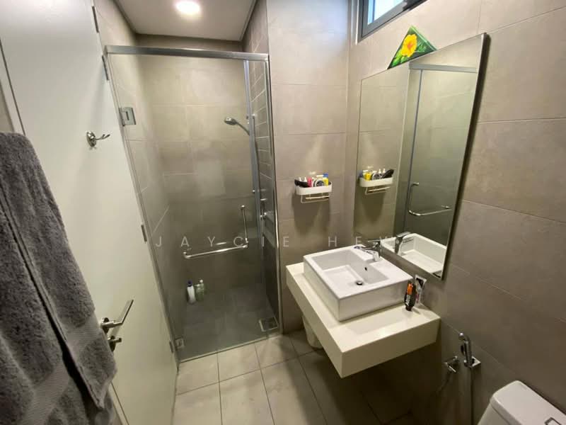 Condominium for Rent at Vivo Residential Suites - Jaycie Hew - Bathroom - PropertyGuru.com.my