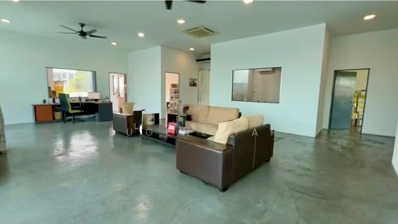 Kilang untuk Dijual di Kampung Baru Subang (Sungai Buloh) - Eugene Yap - Living Room - PropertyGuru.com.my