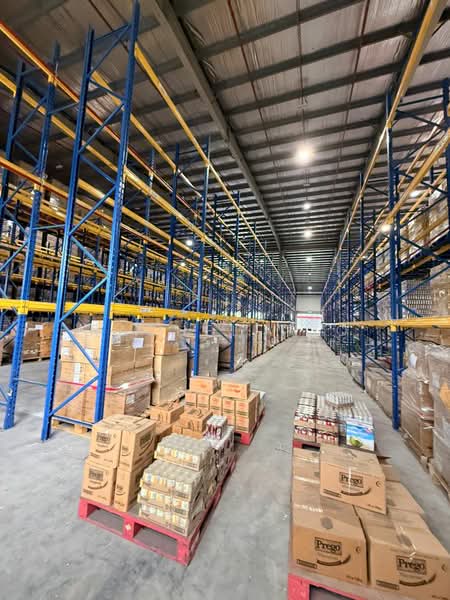 Warehouse for Rent in Uep Industrial Park (Subang Jaya) - Rachel Too - PropertyGuru.com.my