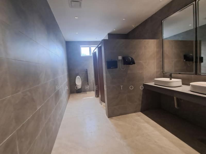 Warehouse for Rent in Uep Industrial Park (Subang Jaya) - Rachel Too - Bathroom - PropertyGuru.com.my