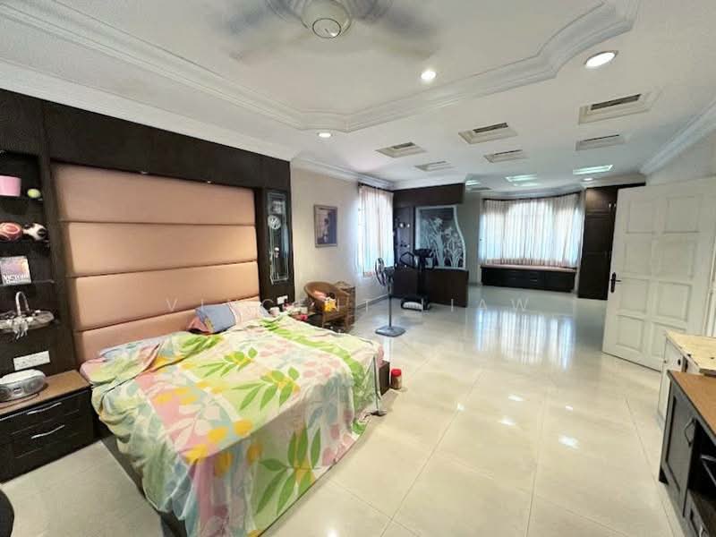 Bungalow House for Sale in Seksyen 6 (Kota Damansara) - Vincent Liaw - Bedroom - PropertyGuru.com.my