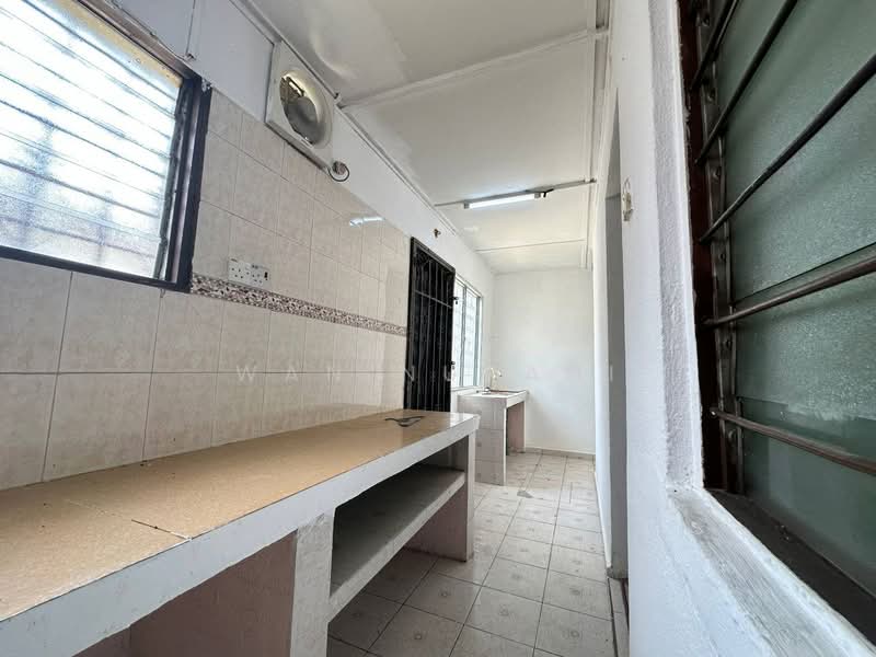 Rumah Teres 1 Tingkat untuk Dijual di Taman Kota Cheras (Cheras) - Wan Nurani - Kitchen - PropertyGuru.com.my