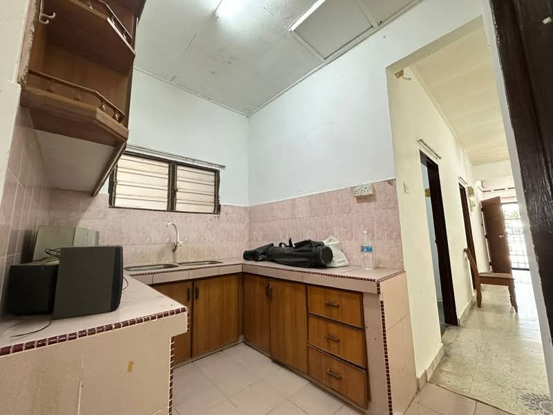 Rumah Teres 1 Tingkat untuk Dijual di Taman Kota Cheras (Cheras) - Wan Nurani - Kitchen - PropertyGuru.com.my