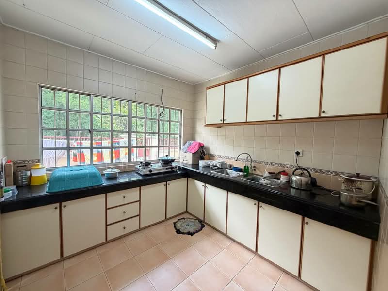 Bungalow for Sale in Bandar Country Homes (Rawang) - Uthaya Kumar - Kitchen - PropertyGuru.com.my