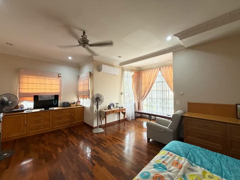 Bungalow for Sale in Bandar Country Homes (Rawang) - Uthaya Kumar - Bedroom - PropertyGuru.com.my