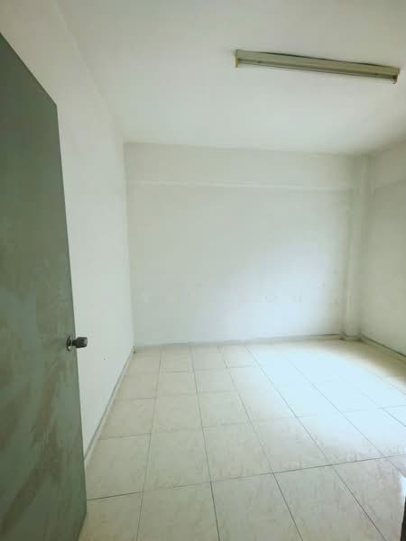 Rumah Flat untuk Dijual di Rumah Pangsa Akasia - Bryan Goh - Interior - PropertyGuru.com.my