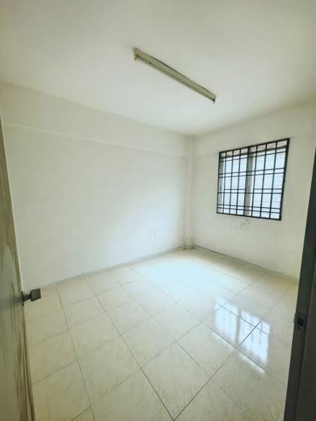 Rumah Flat untuk Dijual di Rumah Pangsa Akasia - Bryan Goh - Interior - PropertyGuru.com.my