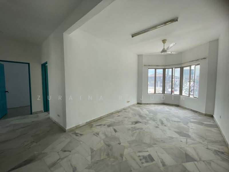Pangsapuri untuk Dijual di Pangsapuri Jaya - Zuraina Rajudin - Living Room - PropertyGuru.com.my