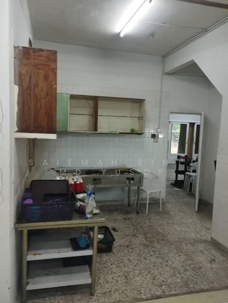 Bungalow for Sale in Kampung Pantai Batu Burok (Batu Buruk) - SAIEMAH BINTI MD YUSOF - Kitchen - PropertyGuru.com.my