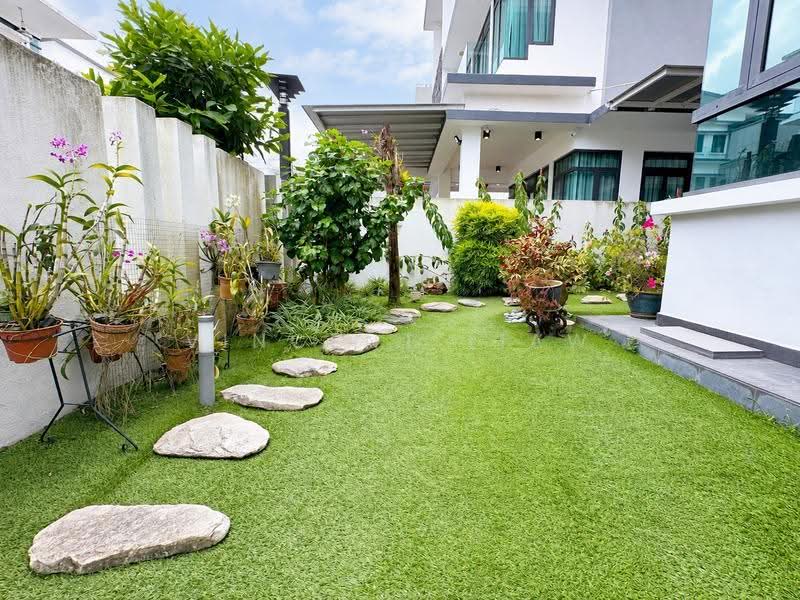 Bungalow House for Sale in Taman Sains Selangor (Kota Damansara) - Vincent Liaw - Exterior - PropertyGuru.com.my