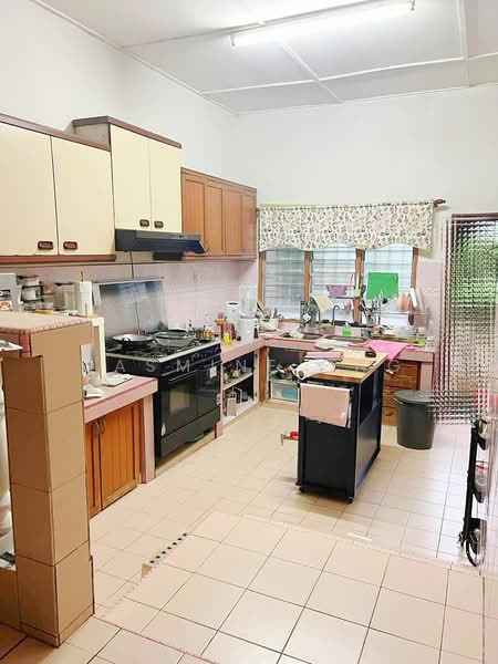 Rumah Teres 2 Tingkat untuk Dijual di Taman Bukit Maluri (Kepong) - Jasmine Ong - Kitchen - PropertyGuru.com.my