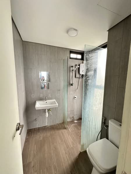 Servis Apartment untuk Dijual di Geo Bukit Rimau - Grace Lai - Bathroom - PropertyGuru.com.my