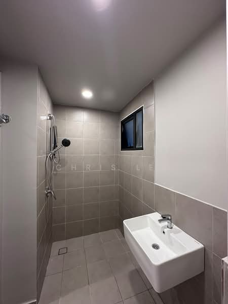 Kondominium untuk Disewa di Myra Cove - Chris Lee - Bathroom - PropertyGuru.com.my