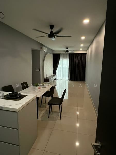 Servis Apartment untuk Disewa di M Oscar - GAN WEY SAND - Living Room - PropertyGuru.com.my