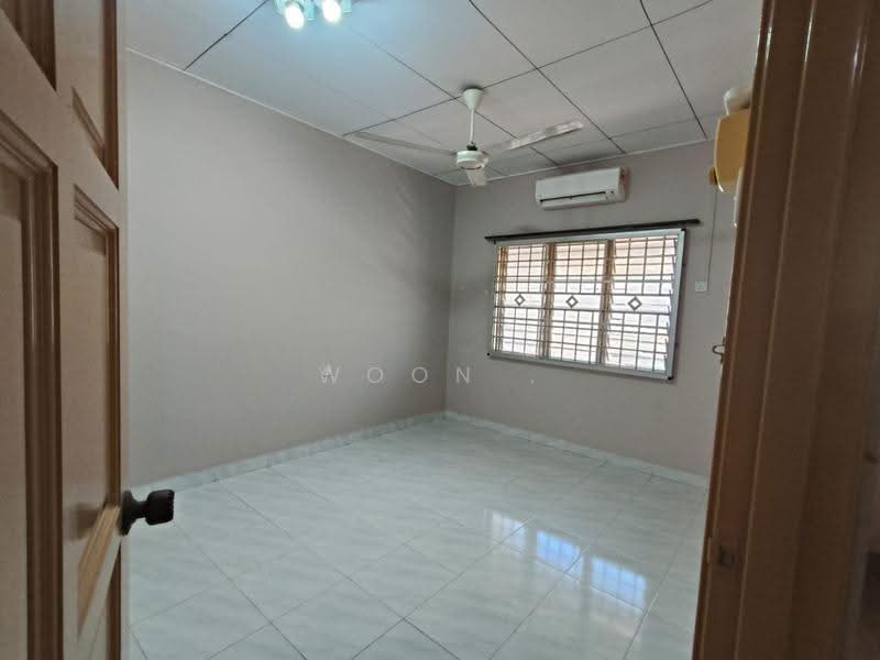 Rumah Teres 2-Tingkat untuk Dijual di Cheng (Melaka) - Woon . - PropertyGuru.com.my