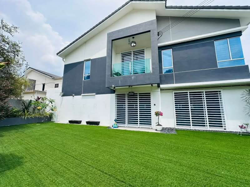2-storey Terraced House for Sale in Bandar Sri Sendayan (Negeri Sembilan) - Puteri Ellysha - Exterior - PropertyGuru.com.my