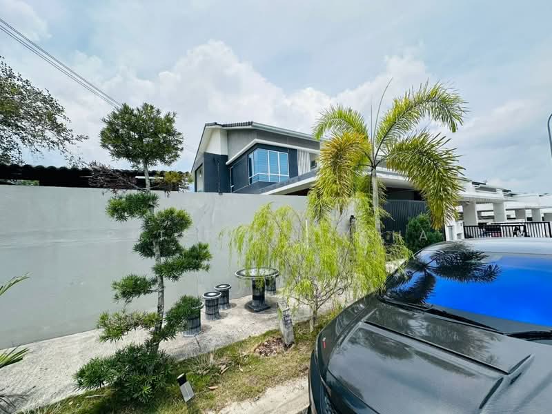 2-storey Terraced House for Sale in Bandar Sri Sendayan (Negeri Sembilan) - Puteri Ellysha - Exterior - PropertyGuru.com.my