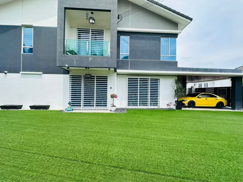 2-storey Terraced House for Sale in Bandar Sri Sendayan (Negeri Sembilan) - Puteri Ellysha - Exterior - PropertyGuru.com.my