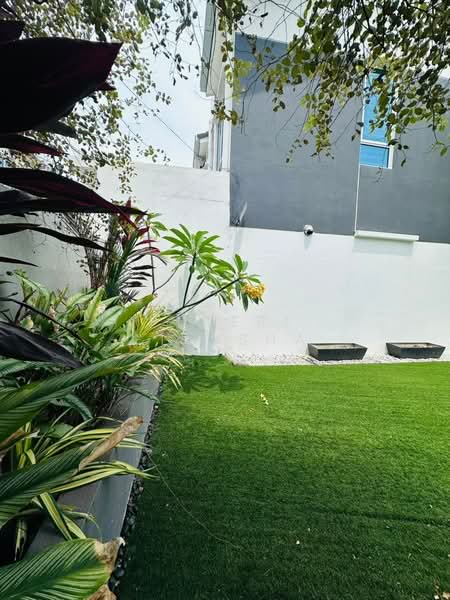 2-storey Terraced House for Sale in Bandar Sri Sendayan (Negeri Sembilan) - Puteri Ellysha - Exterior - PropertyGuru.com.my