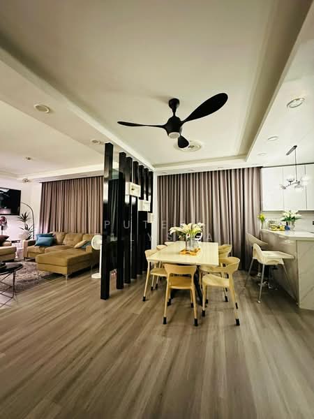 2-storey Terraced House for Sale in Bandar Sri Sendayan (Negeri Sembilan) - Puteri Ellysha - Living Room - PropertyGuru.com.my