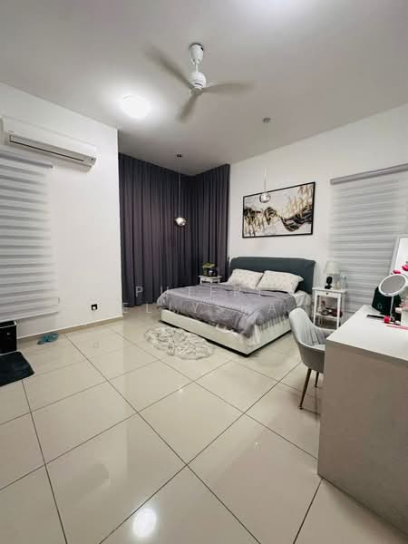 2-storey Terraced House for Sale in Bandar Sri Sendayan (Negeri Sembilan) - Puteri Ellysha - Bedroom - PropertyGuru.com.my