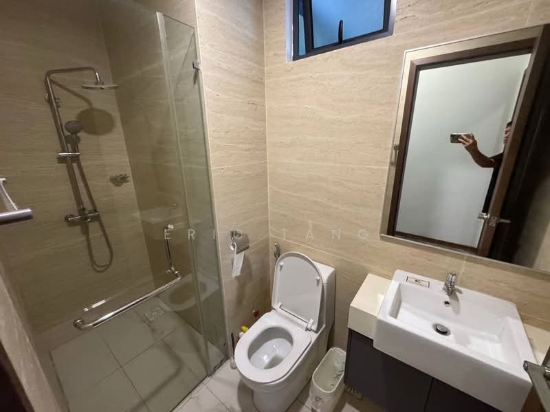 Servis Apartment untuk Disewa di Crescent Bay Suites (Teluk Bayu) - Eric Tang - PropertyGuru.com.my