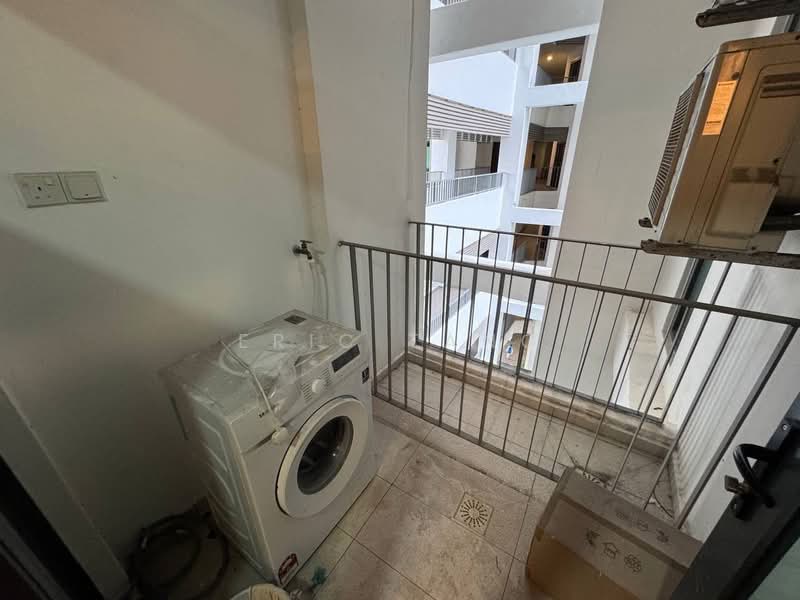 Servis Apartment untuk Disewa di Crescent Bay Suites (Teluk Bayu) - Eric Tang - PropertyGuru.com.my