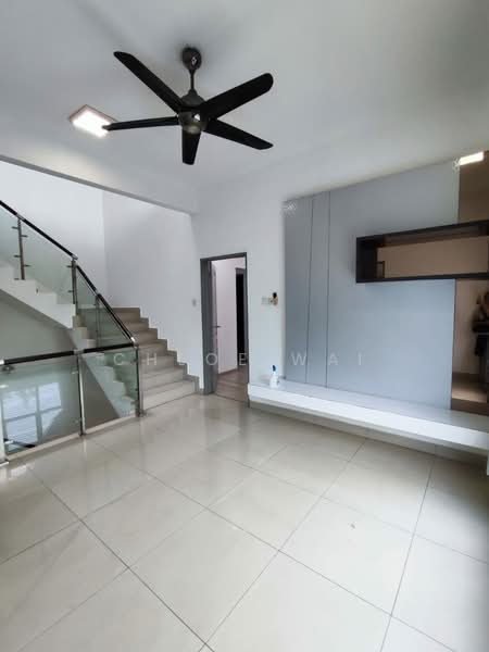 3-storey Terraced House for Sale in Taman Bukit Prima (Cheras) - Chloe Wai - Living Room - PropertyGuru.com.my