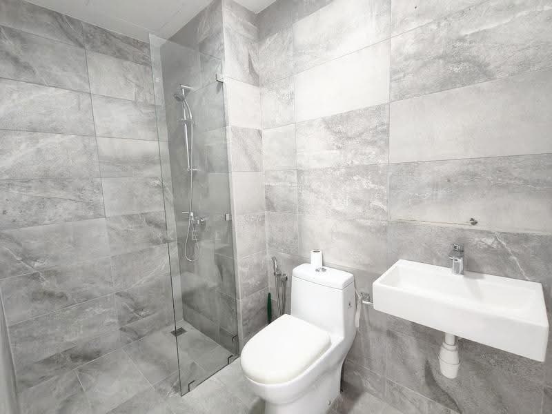Service Residence for Sale at Equine Residence - Kelvin Ng - Bathroom - PropertyGuru.com.my