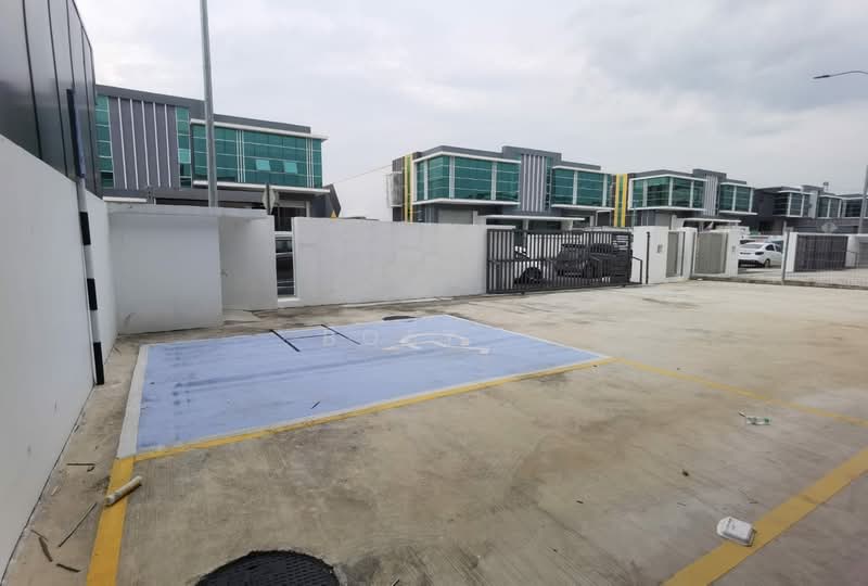 Kilang untuk Dijual di Taman Desa Cemerlang (Ulu Tiram) - Boey . - Exterior - PropertyGuru.com.my