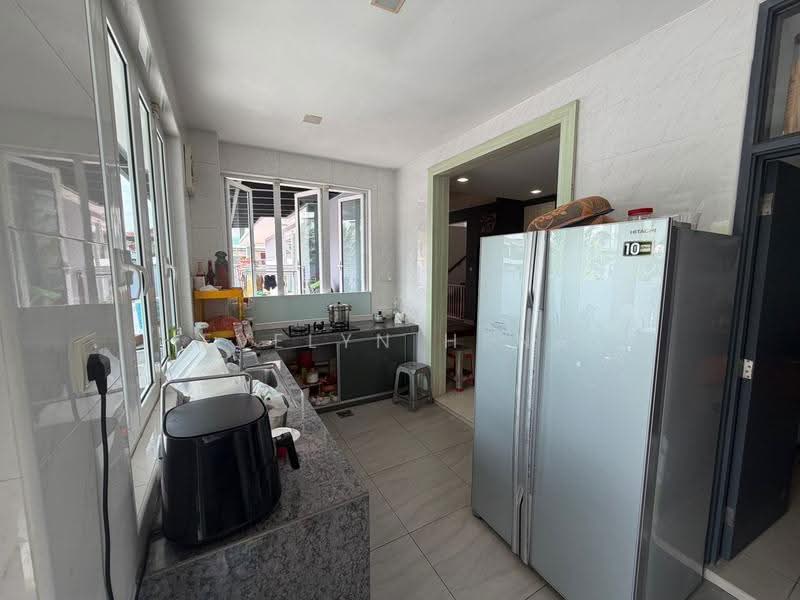 Rumah Kluster untuk Dijual di Taman Gaya (Ulu Tiram) - Evelyn Heng - Kitchen - PropertyGuru.com.my
