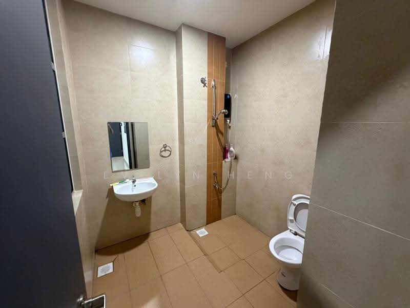 Rumah Kluster untuk Dijual di Taman Gaya (Ulu Tiram) - Evelyn Heng - Bathroom - PropertyGuru.com.my