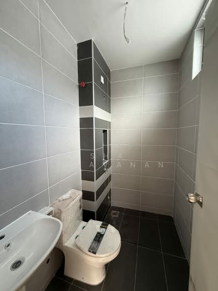 Apartment for Rent at D'Summit Residences - Sha Saravanan - Bathroom - PropertyGuru.com.my