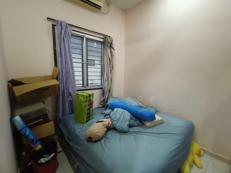 Rumah Teres 1-Tingkat untuk Dijual di Taman JP Perdana (Johor Bahru) - Annie Low - Bedroom - PropertyGuru.com.my