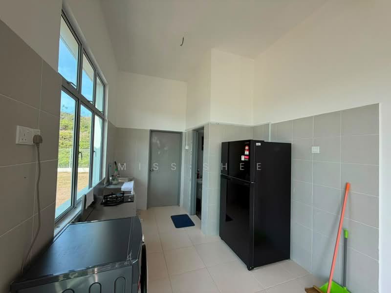Semi-Detached House for Rent in Kulai (Johor) - Miss Shee - Kitchen - PropertyGuru.com.my