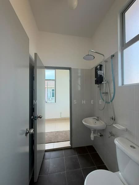 Semi-Detached House for Rent in Kulai (Johor) - Miss Shee - Bathroom - PropertyGuru.com.my