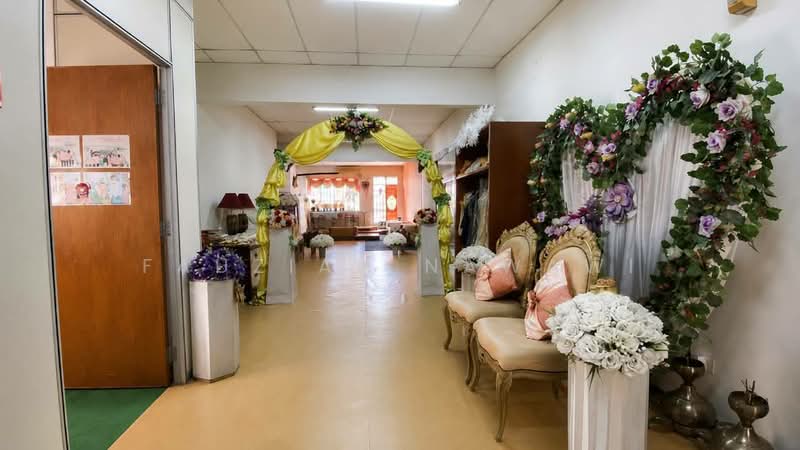 Office for Sale in Bandar Melawati (Kuala Selangor) - Fauziah Nawawi - Entrance - PropertyGuru.com.my