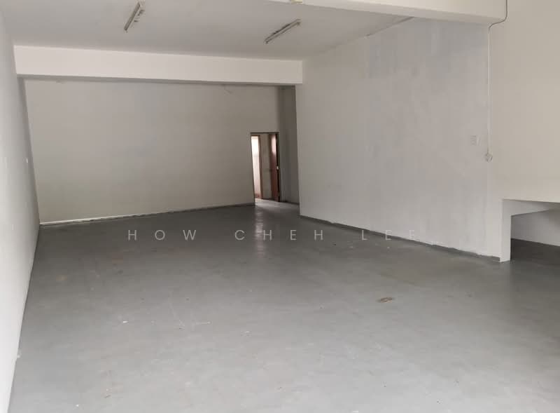 Shop for Rent in Seri Kembangan (Selangor) - Calvin Lee - Interior - PropertyGuru.com.my