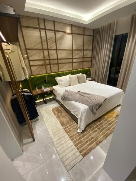 Kediaman Servis untuk Dijual di Binastra Cochrane - Jennifer Pong - Bedroom - PropertyGuru.com.my